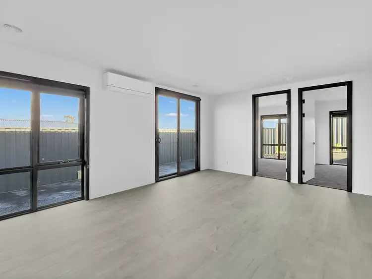 Third view of Homely house listing, 5 Snowbasin Court, Pakenham VIC 3810