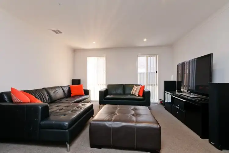 Third view of Homely house listing, 15 Northumberland Cct, Craigieburn VIC 3064