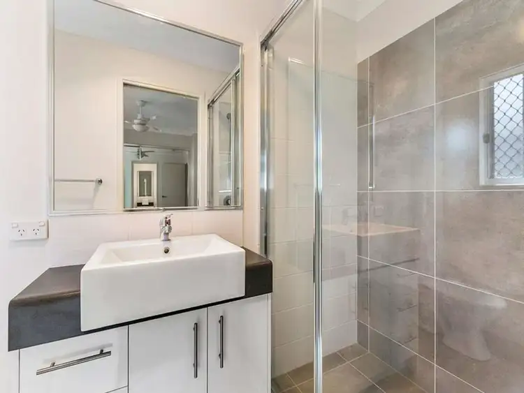 Fifth view of Homely semi-detached listing, 1/27 North Rd, Wynnum West QLD 4178