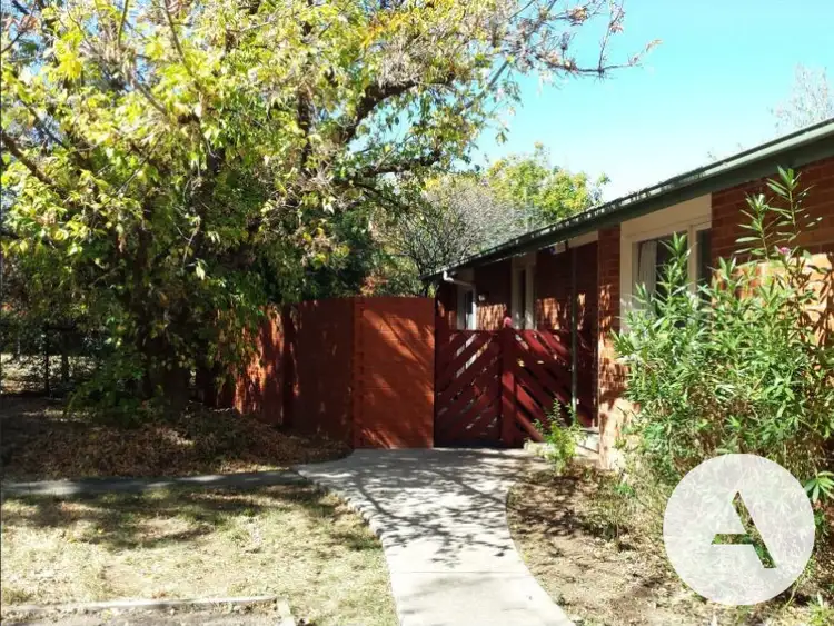 27 Archibald St, Lyneham ACT 2602