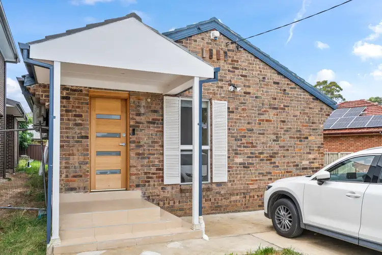 220b Nuwarra Rd, Moorebank NSW 2170