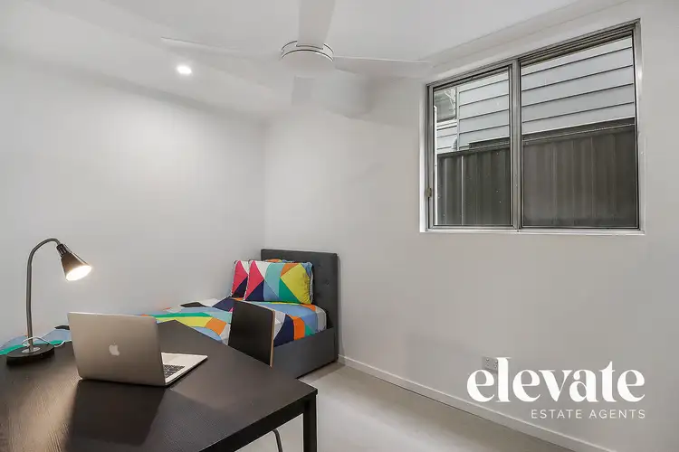 Room 5 - 86 Deighton Road, Dutton Park QLD 4102