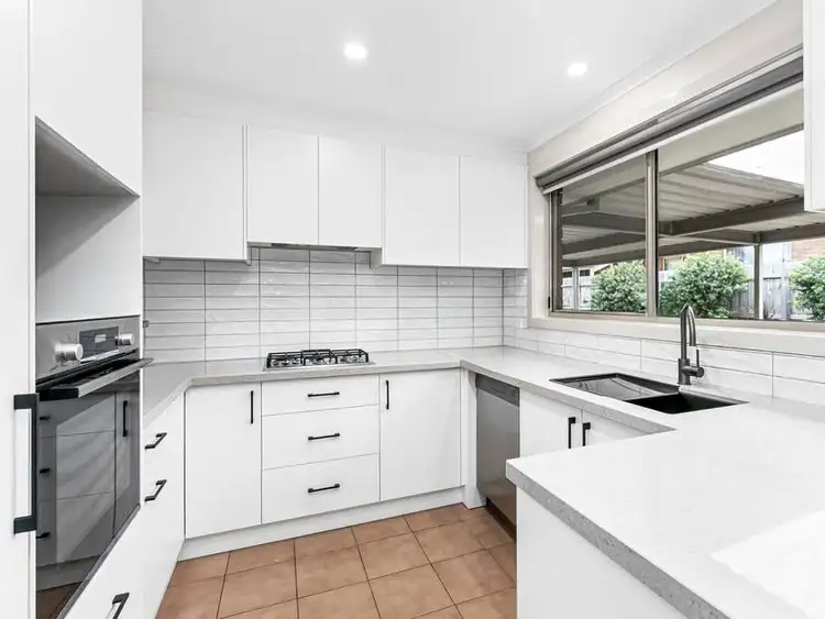 Third view of Homely unit listing, 2/10 Westleigh Pl, Keilor East VIC 3033