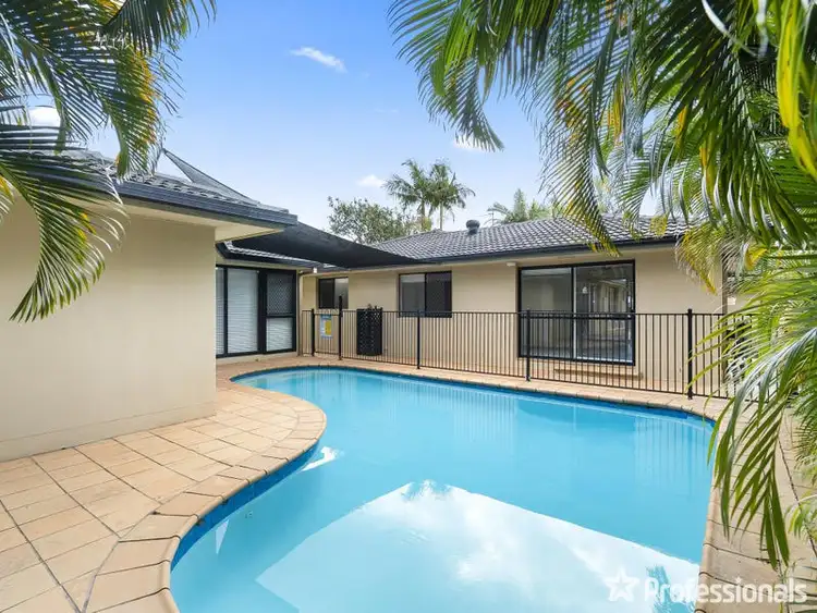 26 Dabchick Dr, Burleigh Waters QLD 4220