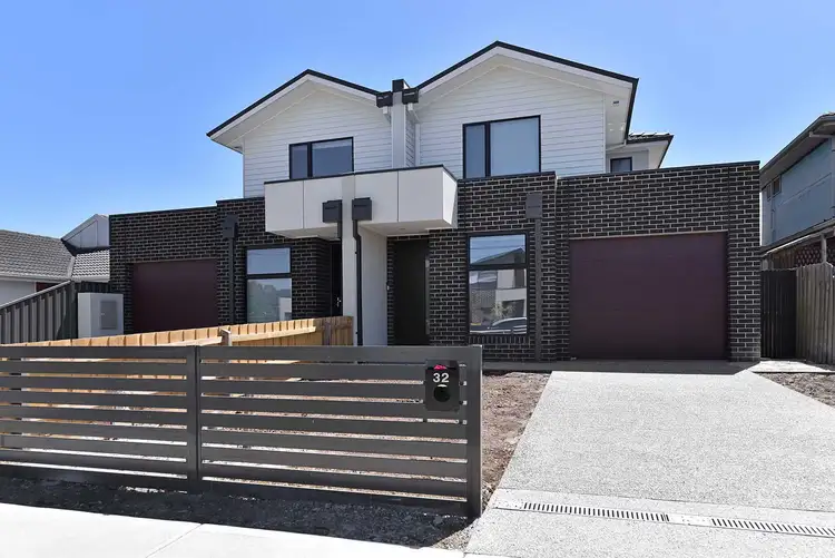 Main view of Homely townhouse listing, 32 Ash Grove, Keilor East VIC 3033