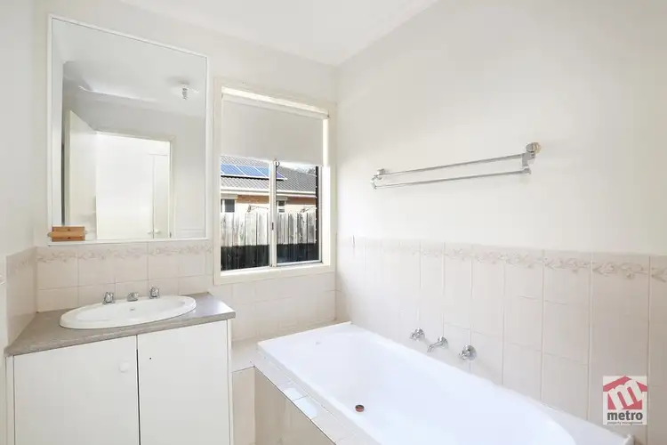 Fifth view of Homely house listing, 21 Fleetwood Cct, Melton West VIC 3337