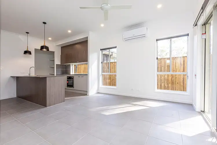 Second view of Homely house listing, 7 Magnolia St, Pallara QLD 4110