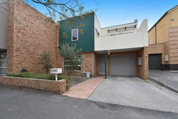 27 Newton Street, Kensington VIC 3031