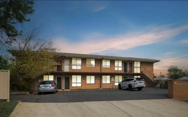 4/56 Henderson Rd, Queanbeyan NSW 2620