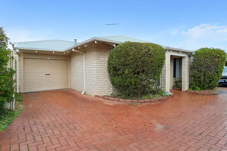 1/157 Sevenoaks St, Cannington WA 6107