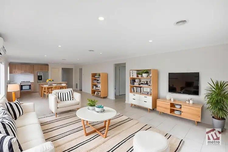 24 Claire Way, Tarneit VIC 3029