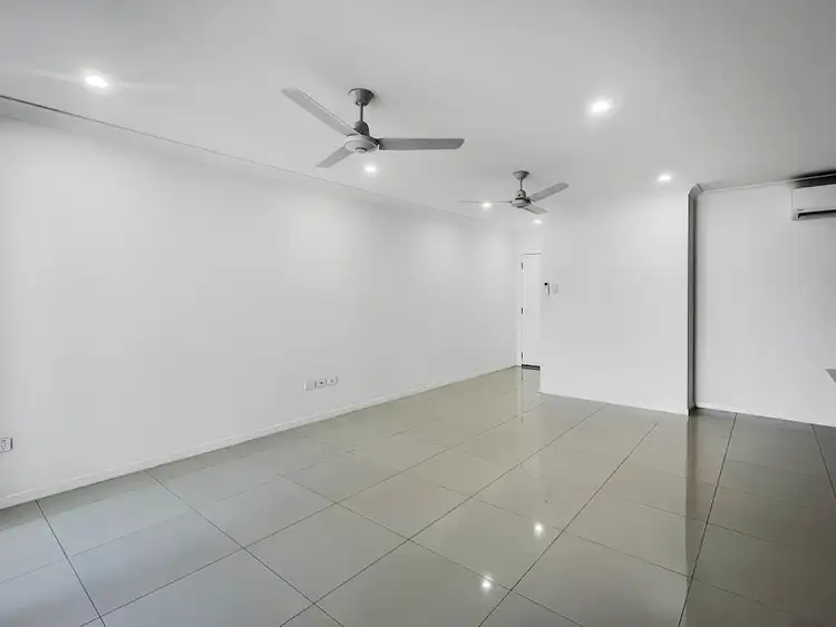 Third view of Homely unit listing, 8/20 Boult Cres, Burdell QLD 4818