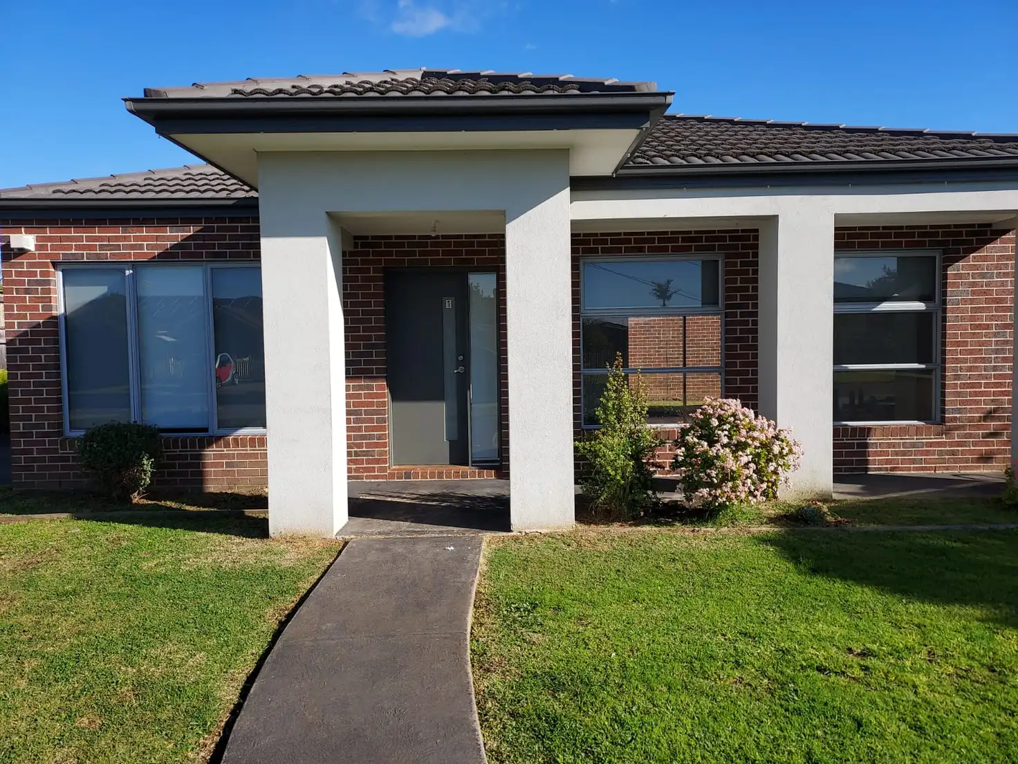 Main view of Homely unit listing, 1/21 Lahy St, St Albans VIC 3021