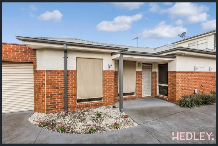 2/120 Suffolk St, West Footscray VIC 3012