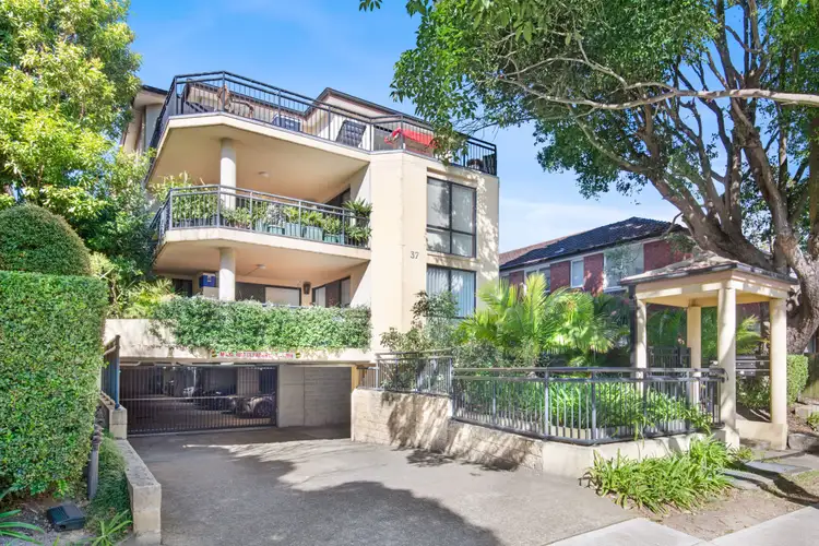 3/37 Oaks Avenue, Dee Why NSW 2099