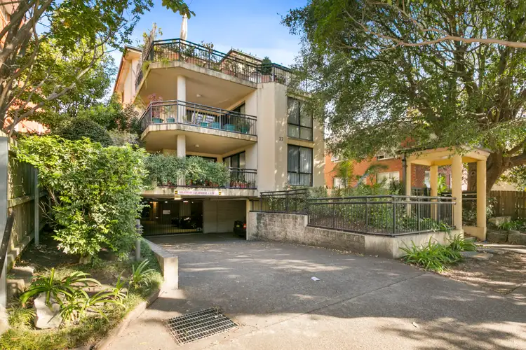 3/37 Oaks Avenue, Dee Why NSW 2099