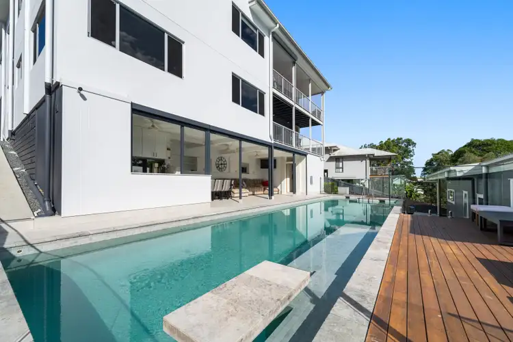 22 John Francis Dr, Carrara QLD 4211