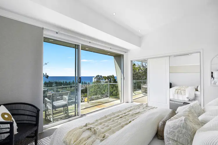 2/20 Mount St, Burleigh Heads QLD 4220