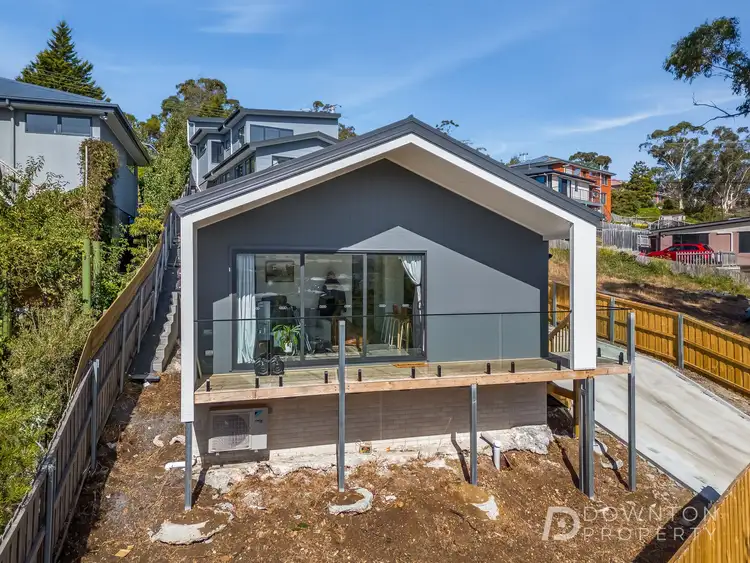 18a Atherton Ave