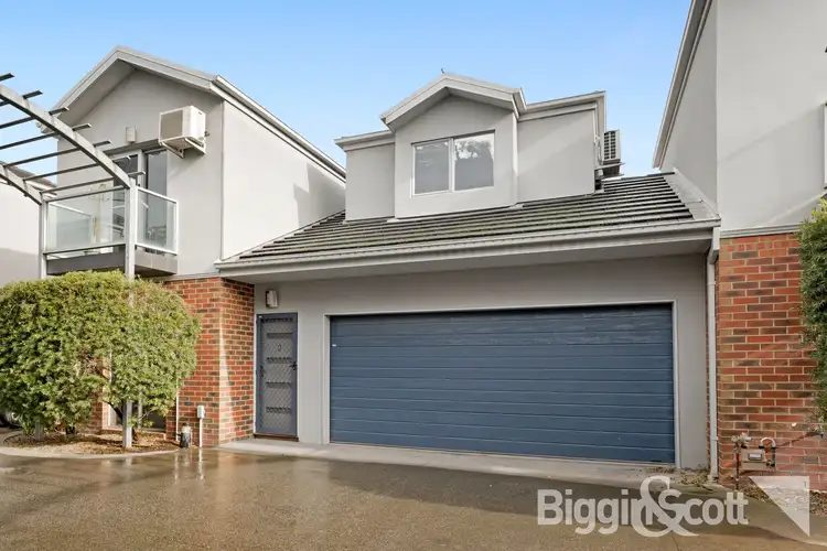 2/4 Deakin Street, Maidstone VIC 3012