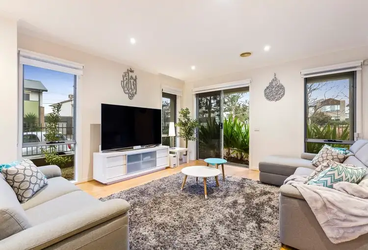 Fifth view of Homely house listing, 32 Ringtail Circuit, Maidstone VIC 3012