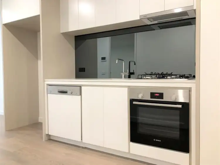 705/600 Doncaster Rd, Doncaster VIC 3108