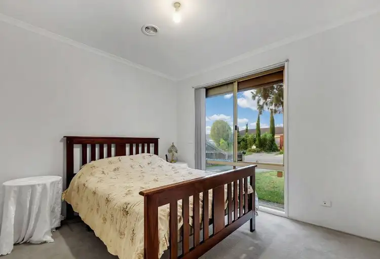 Fifth view of Homely house listing, 3 Shadi Ct, Cranbourne West VIC 3977