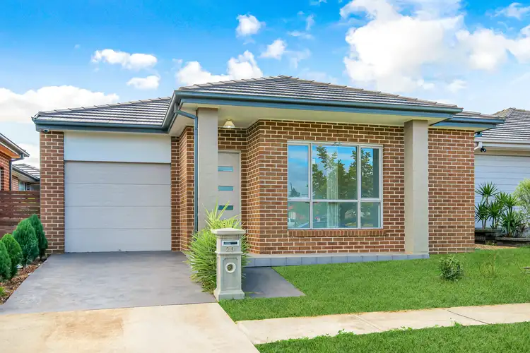 20 Rafter Parade, Ropes Crossing NSW 2760