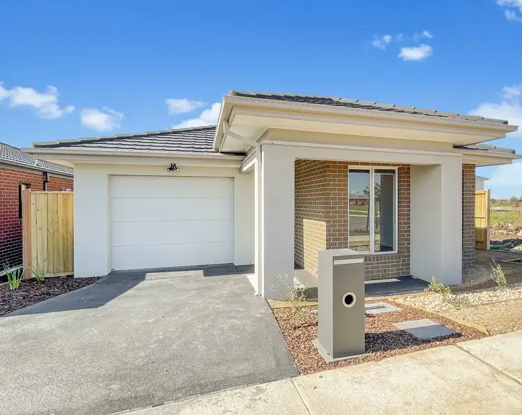 16 Levittown Rise, Werribee VIC 3030