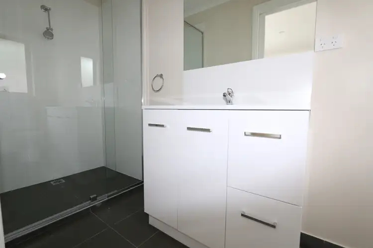Fifth view of Homely unit listing, 3/108 Hogans Rd, Hoppers Crossing VIC 3029