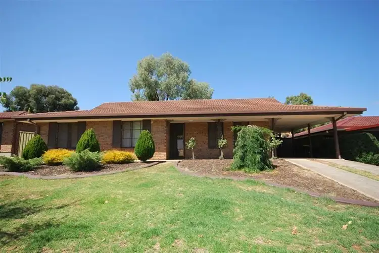 5 Lord Hobart Court