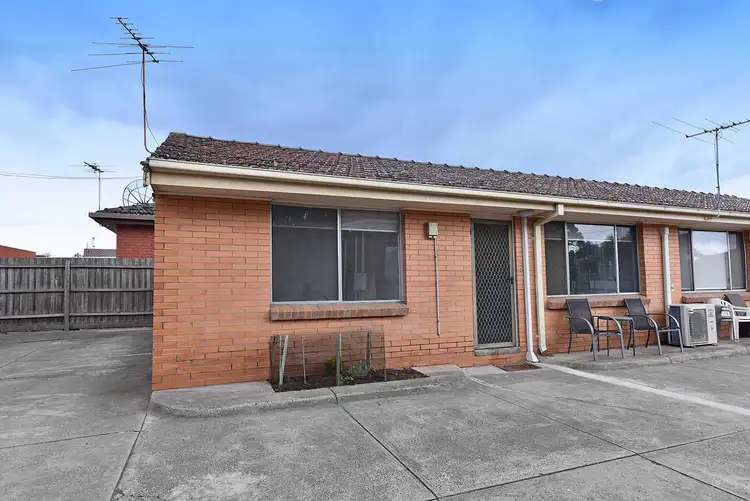 2/55 Hawker Street, Airport West VIC 3042
