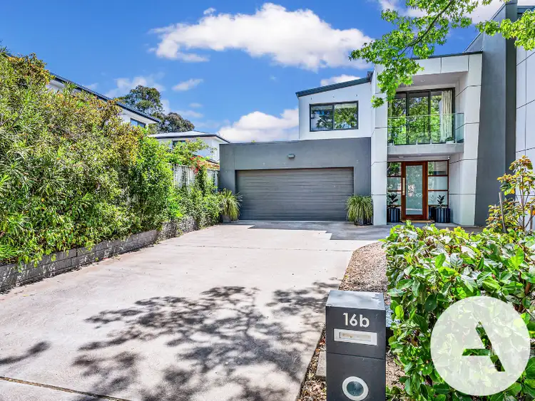 16B MacFarland Cres, Chifley ACT 2606