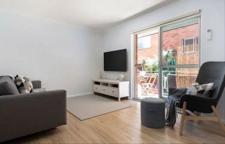 Third view of Homely apartment listing, 2/113 Queenscliff Road, Queenscliff NSW 2096