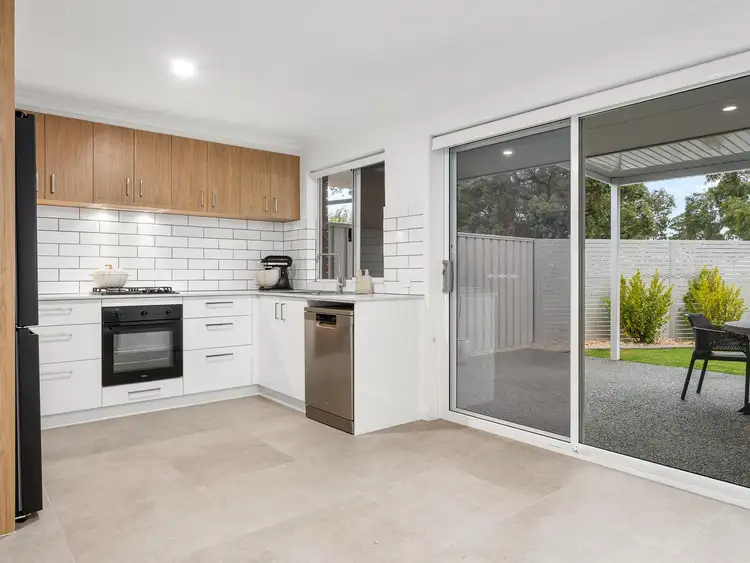 16 Bohemia St, Spearwood WA 6163