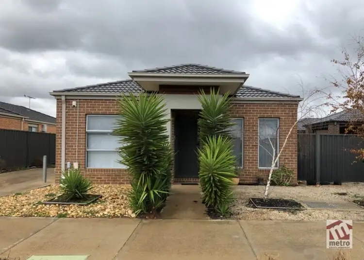 1/268 Bulmans Road, Melton West VIC 3337