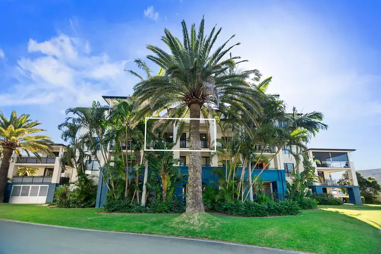 7016 Phoenix Palms Dr, Hope Island QLD 4212