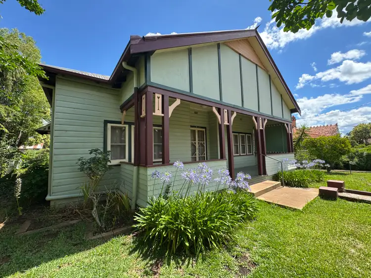 9 Bank St, Wellington NSW 2820