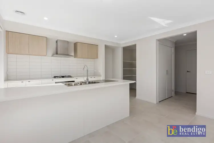 2 Whitelock Dr, Huntly VIC 3551