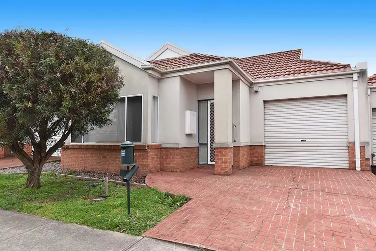 22 Seggan Cir, Gowanbrae VIC 3043