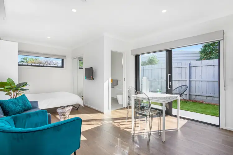 4/33 Peppercorn Parade, Epping VIC 3076