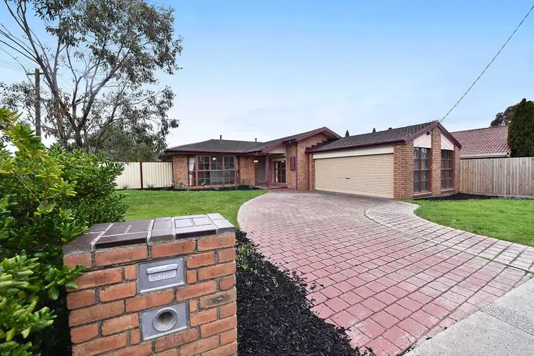 5 Gillingham Cres, Craigieburn VIC 3064