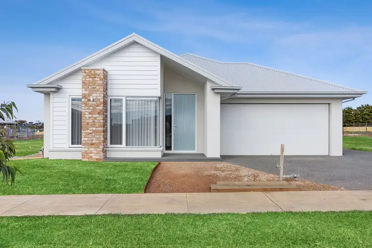 100 Oakdean Blvd, Ocean Grove VIC 3226