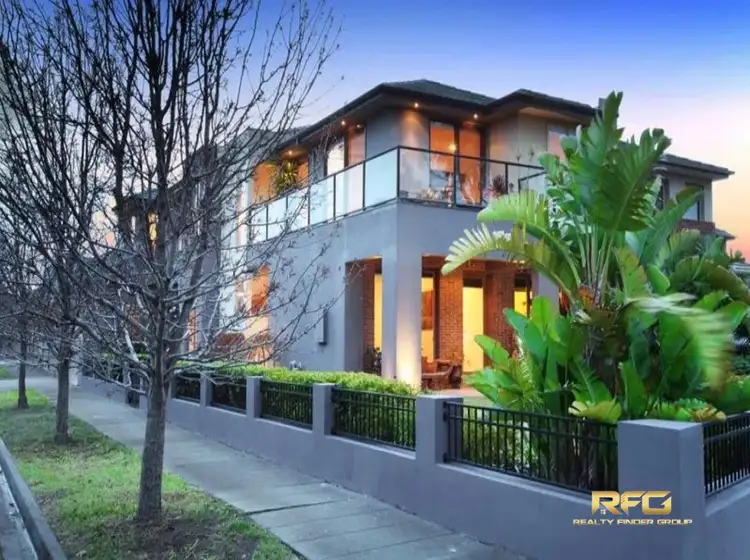 11 Skyline Dr