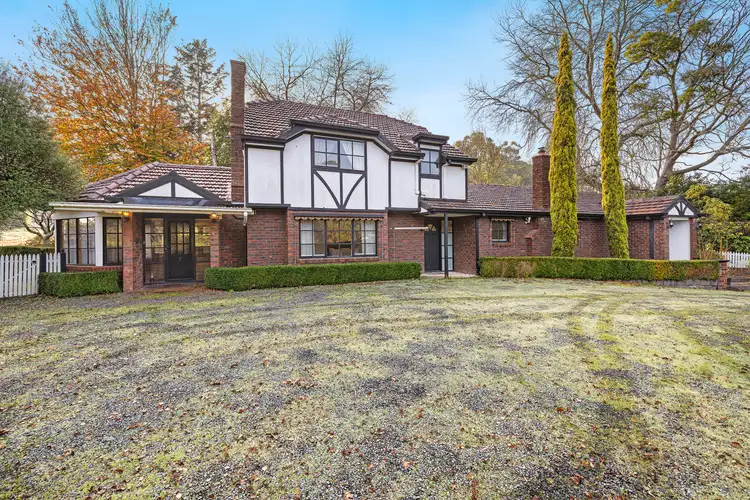 23-25 Emerald Creek Rd