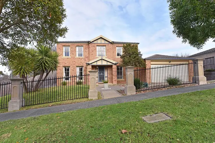 1 Castlehill Ave, Greenvale VIC 3059