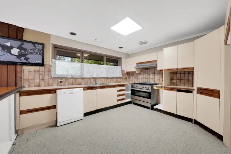 Fourth view of Homely house listing, 1 Benedikt Ct, Scoresby VIC 3179