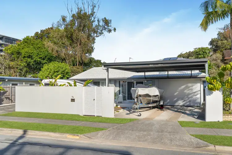 6B Boodera Rd, Palm Beach QLD 4221