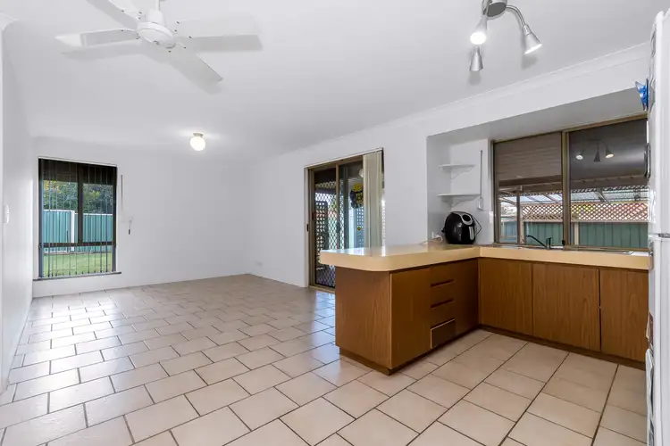 Sixth view of Homely house listing, 5 Bronzewing Ct, Brookdale WA 6112