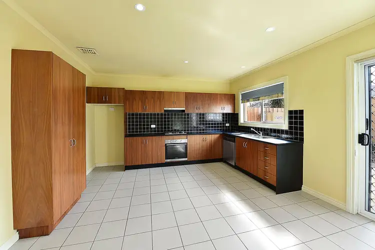 56 Rimcross Dr, Keilor East VIC 3033